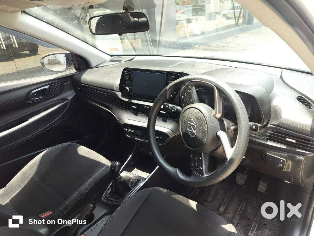 Hyundai I20 Sportz 1.2 Mt, 2023, Petrol