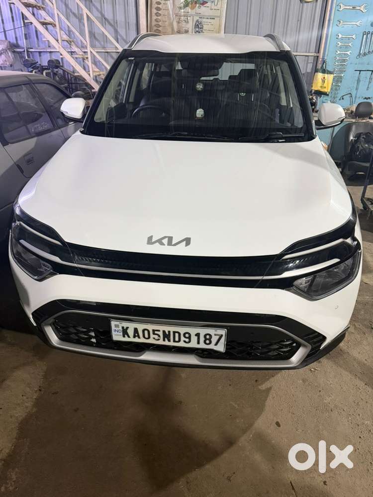 Kia Carens 2022 Km Driven
