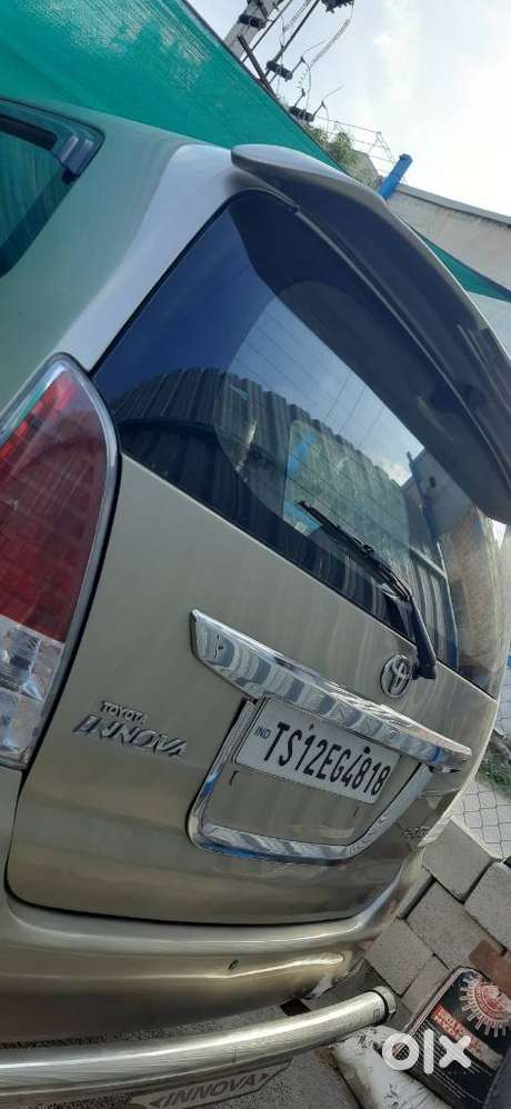 Toyota Innova 2.5 G (diesel) 7 Seater, 2011, Diesel