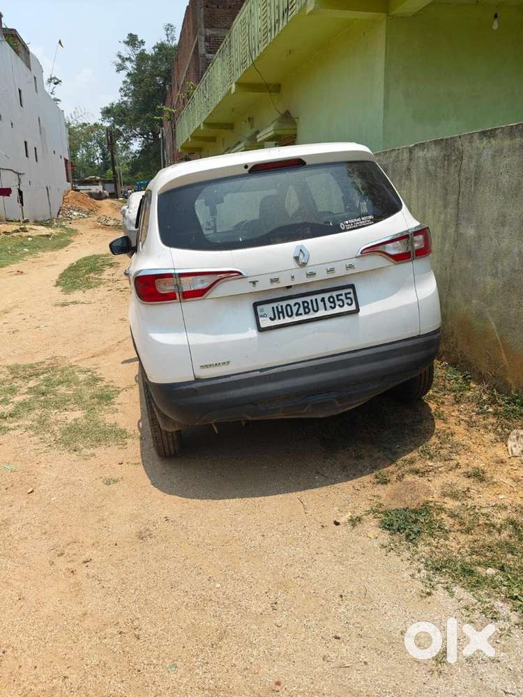Renault Triber In Full Condition Less Used With Well Maintain Vehicle
