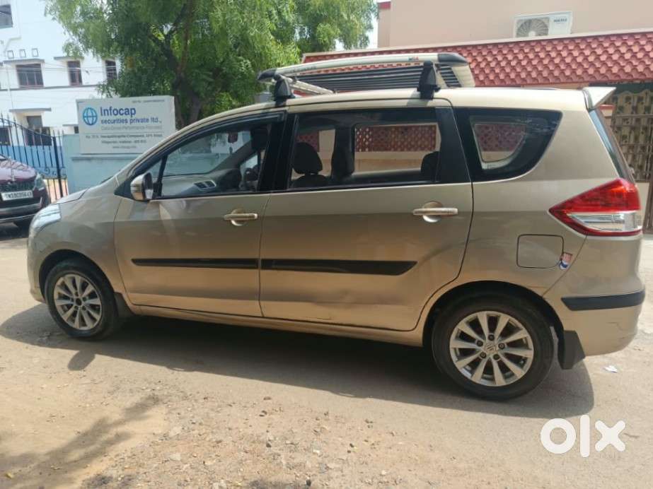 Maruti Suzuki Ertiga Zxi, 2012, Petrol