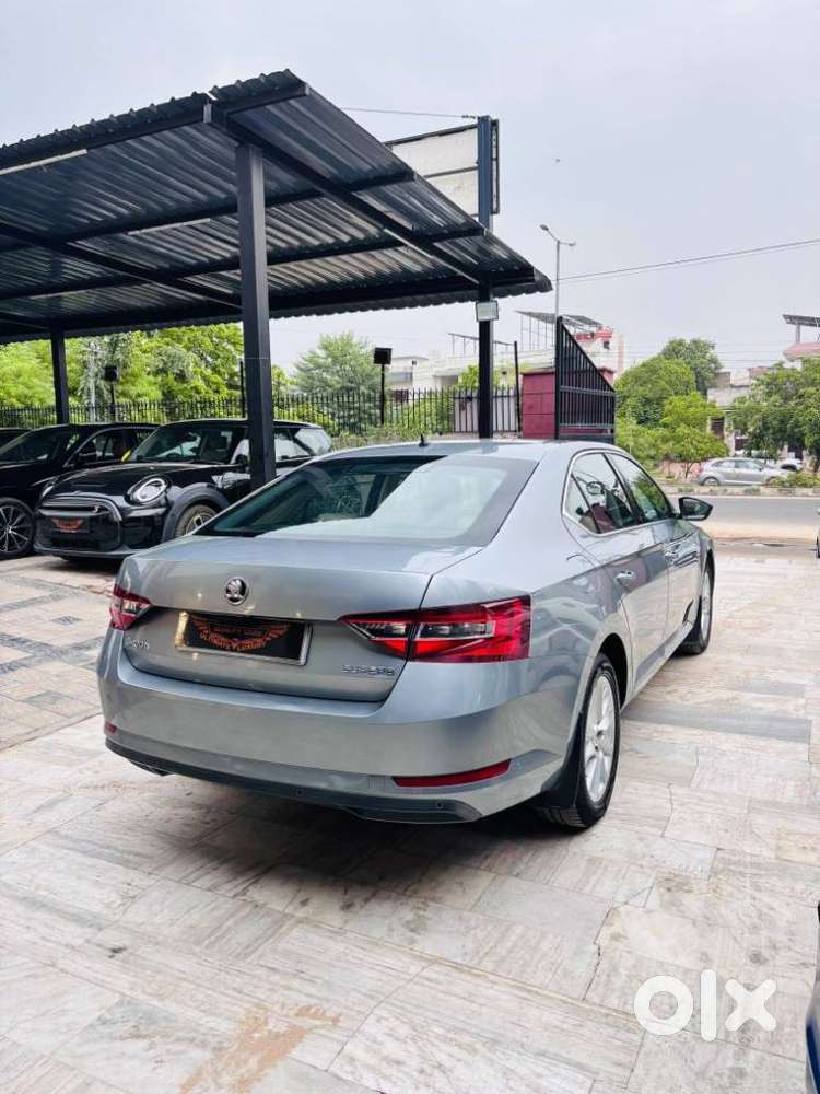 Skoda Superb 2.0 Tsi At L&k, 2018, Petrol