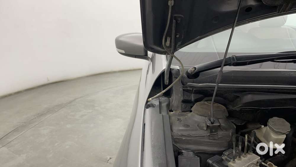 Maruti Suzuki Ciaz 2014-2017 At Zxi, 2016, Petrol