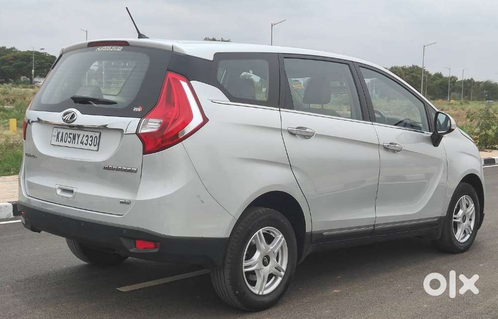 Mahindra Marazzo M6, 2018, Diesel
