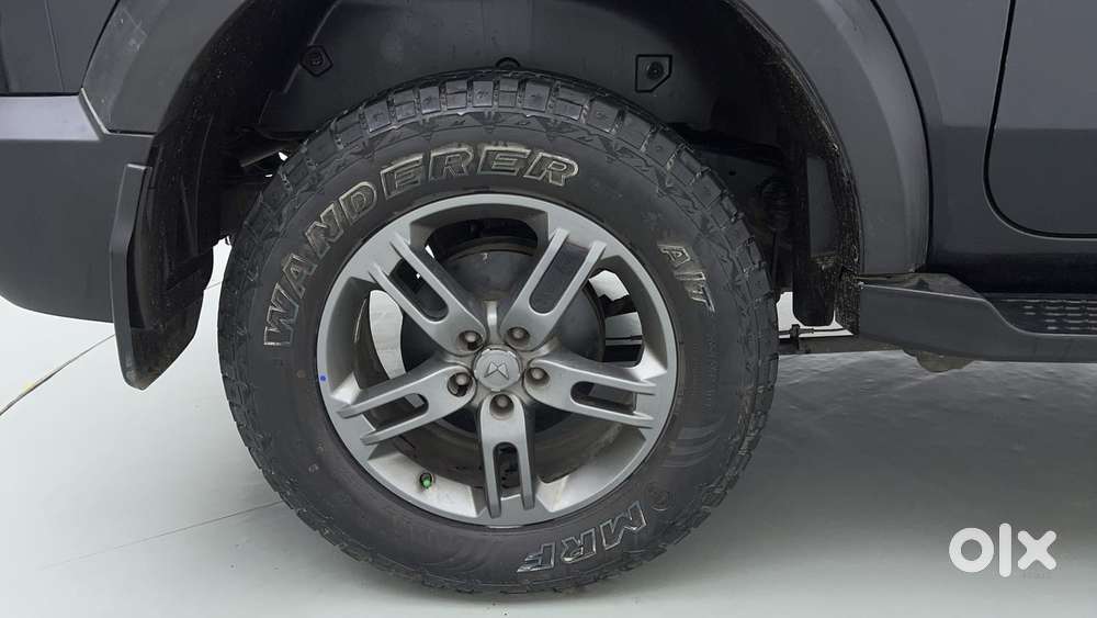 Mahindra Thar Lx 4-str Hard Top Mt, 2022, Petrol