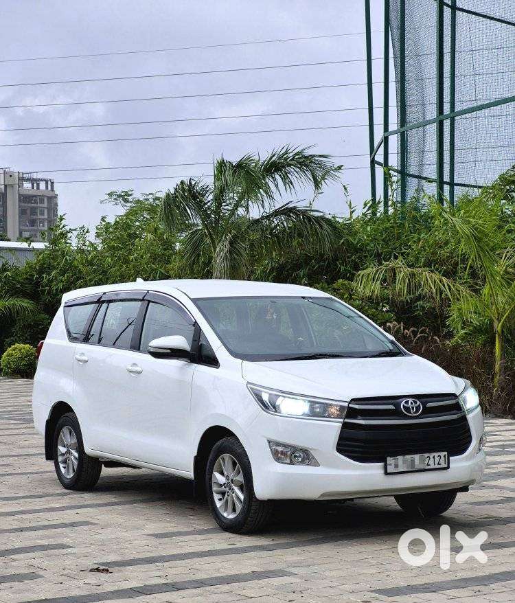 Toyota Innova Crysta 2.4 G Mt, 2016, Diesel
