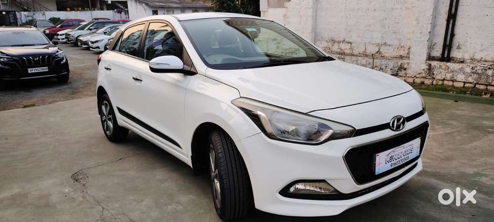 Hyundai I20 Sportz 1.2 Bs-iv, 2015, Petrol