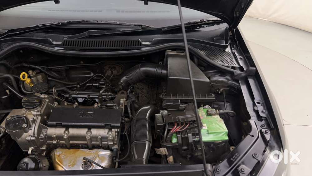 Volkswagen Polo 2009-2013 Petrol Highline 1.2l, 2015, Petrol