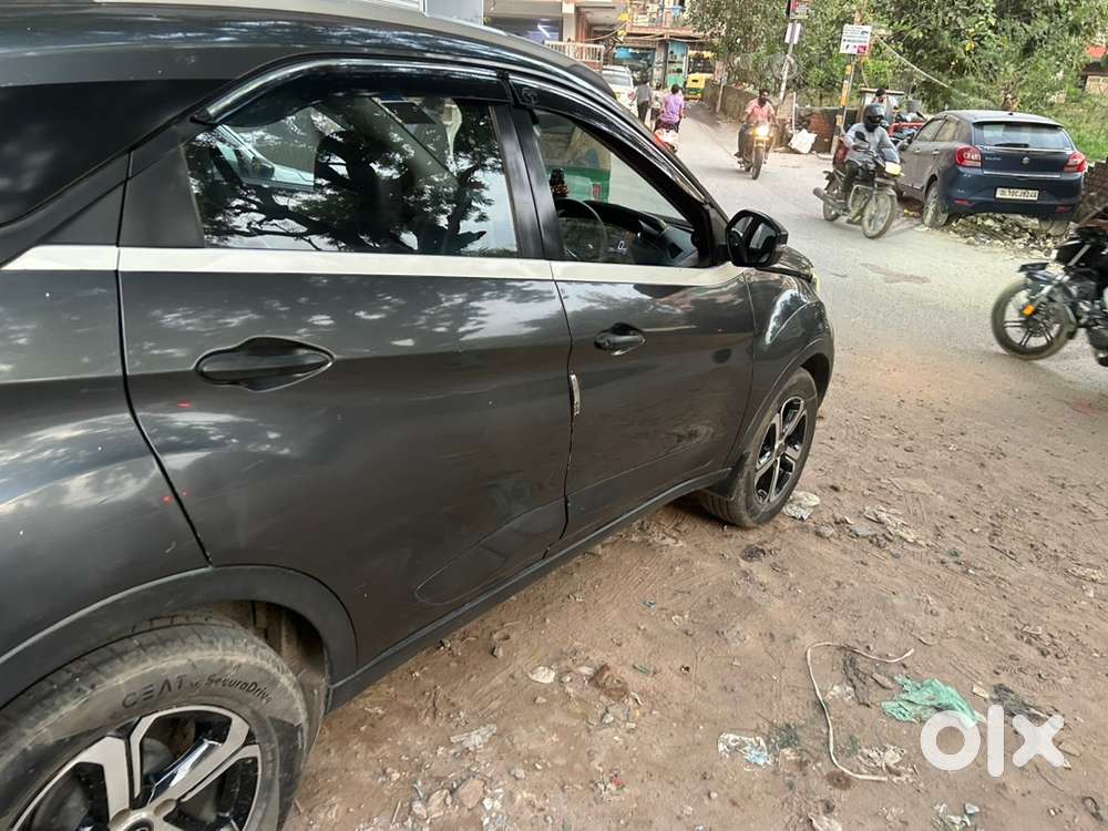 Tata Nexon Petrol 2021 With Sunroof Less Driven