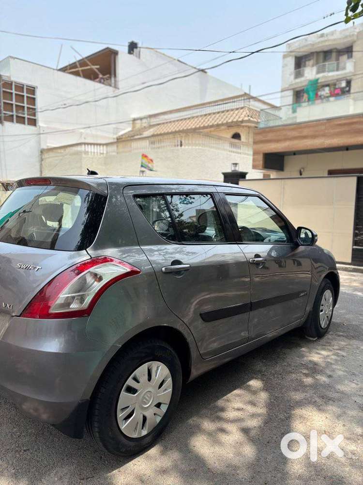 Maruti Suzuki Swift Vxi + Manual, 2014, Petrol