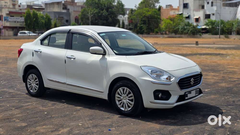 Maruti Suzuki Dzire 1.2 Vxi Amt, 2019, Petrol