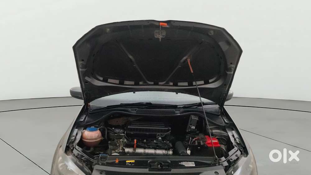 Volkswagen Vento 2010-2013 Petrol Highline, 2013, Petrol