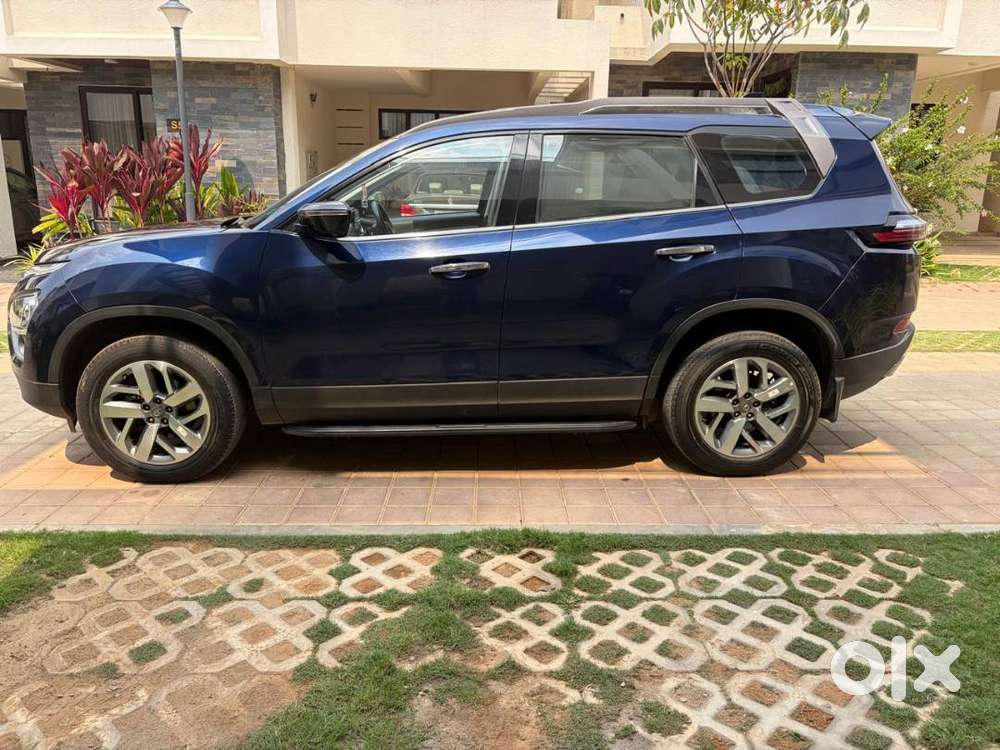 2023 Tata Safari Xza+