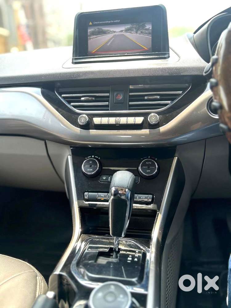 Tata Nexon 1.2 Revotron Xza Plus, 2018, Petrol