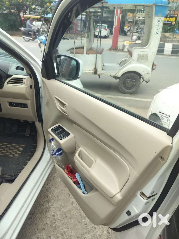 Maruti Suzuki Dzire 1.2 Vxi Cng, 2023, Cng & Hybrids