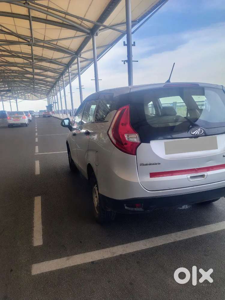 Mahindra Marazzo 2019 Car
