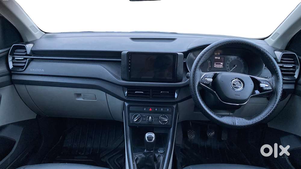 Skoda Kushaq 1.0 Tsi Active, 2022, Petrol
