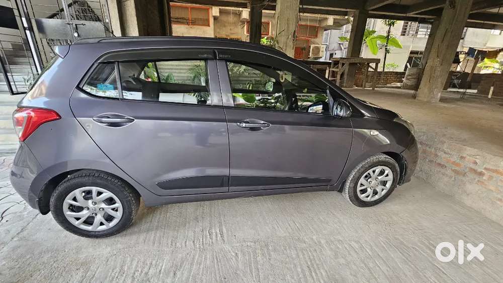 Hyundai Grand I10 2018 Petrol Well Maintained,