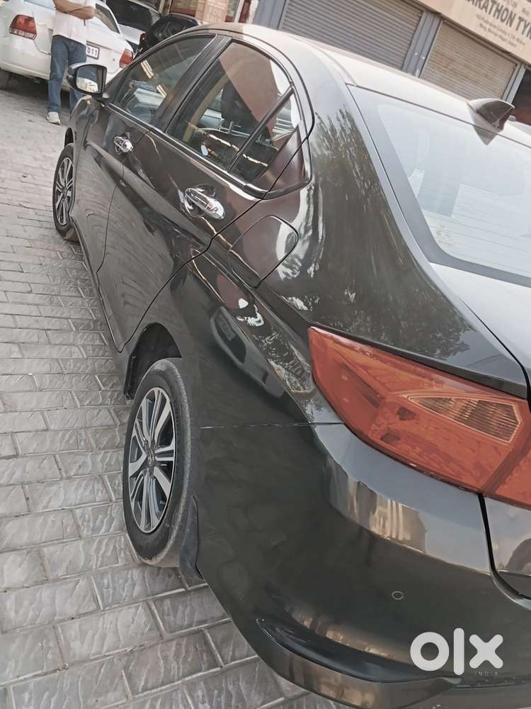 Honda City 1.5 V 5th Gen I-vtec Mt, 2020, Petrol