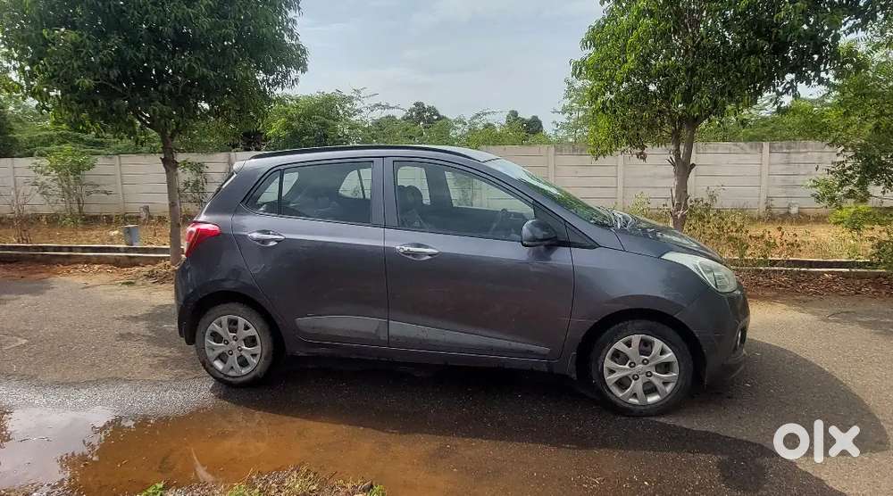 Hyundai I10 Sportz Petrol 2014