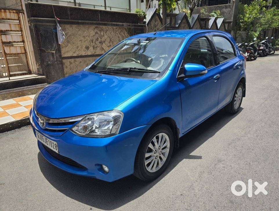Toyota Etios Liva V Limited, 2013, Petrol