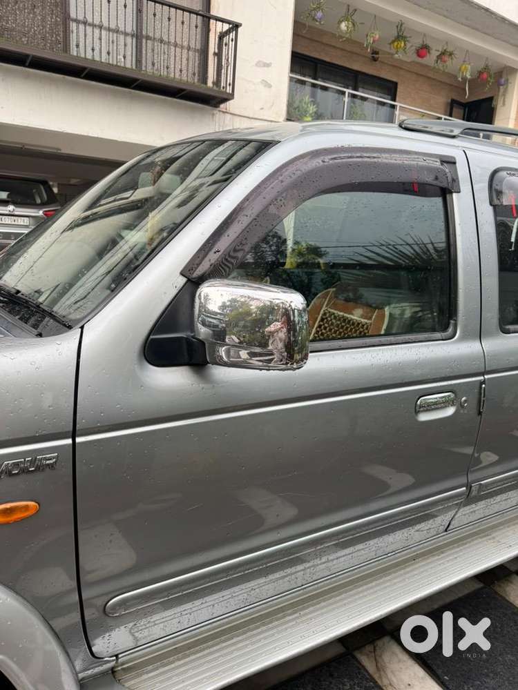Ford Endeavour 2003 Diesel Well Maintained