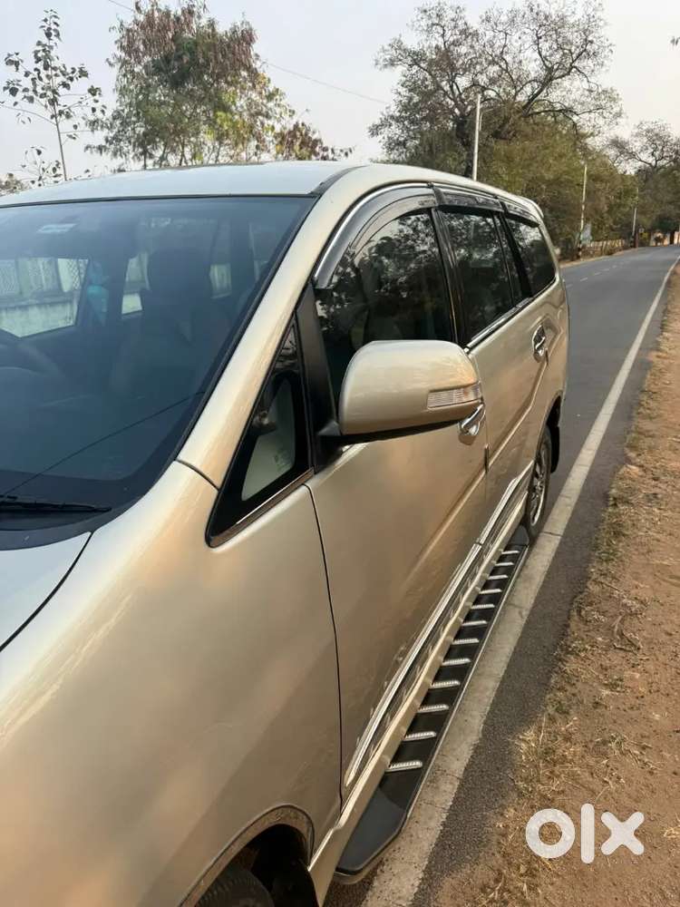Toyota Innova 2015 Diesel 190000 Km Driven