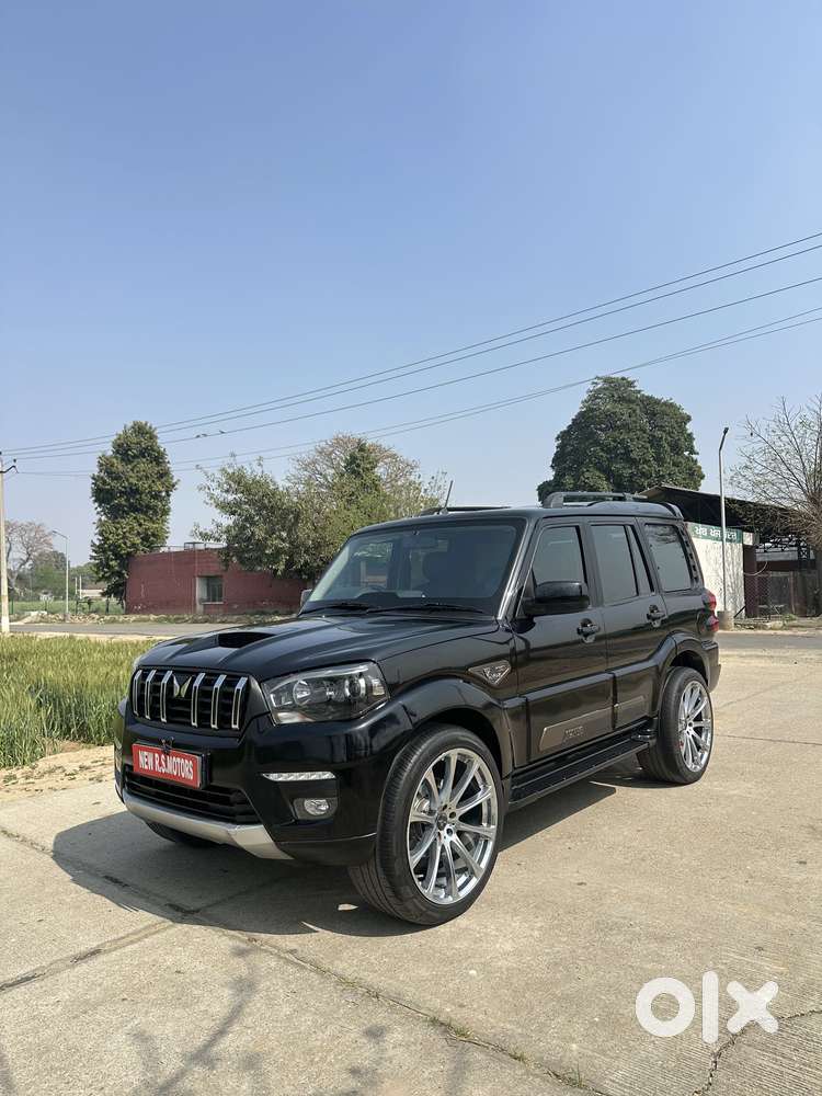 Mahindra Scorpio Classic 2.2 S 11 Mt 7 Cc, 2023, Diesel