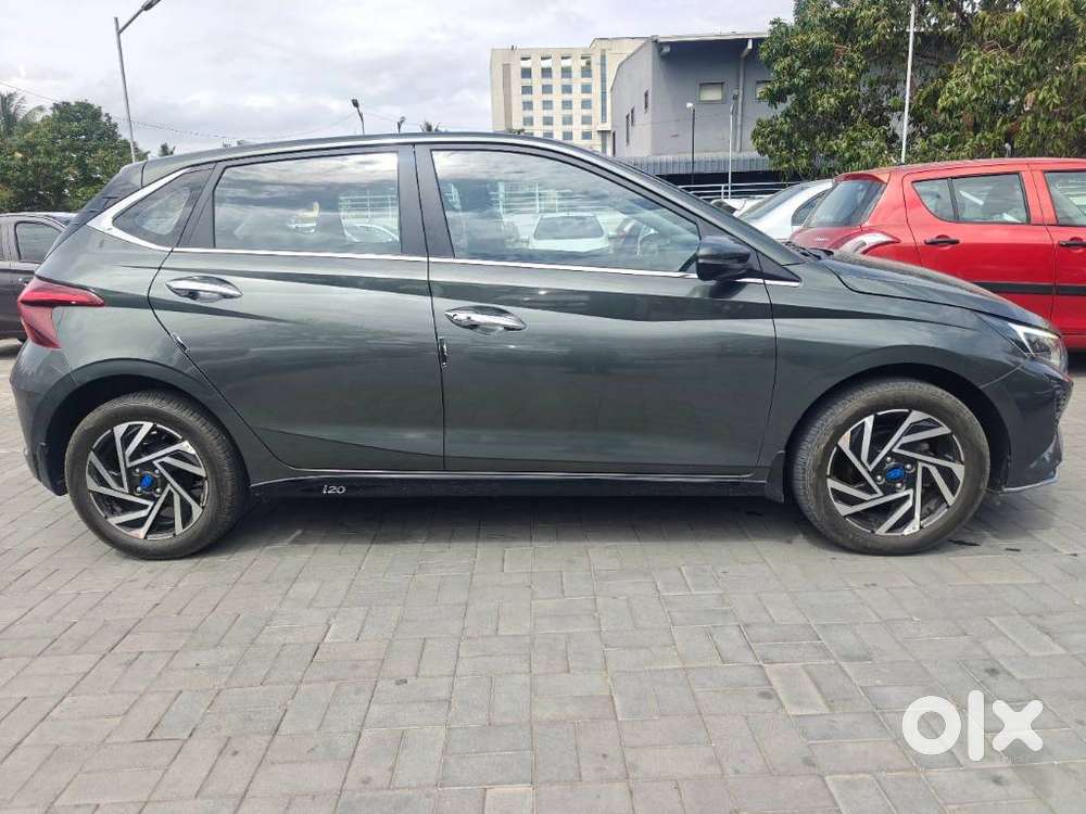 Hyundai I20 Asta (o) 1.2 Mt, 2023, Petrol