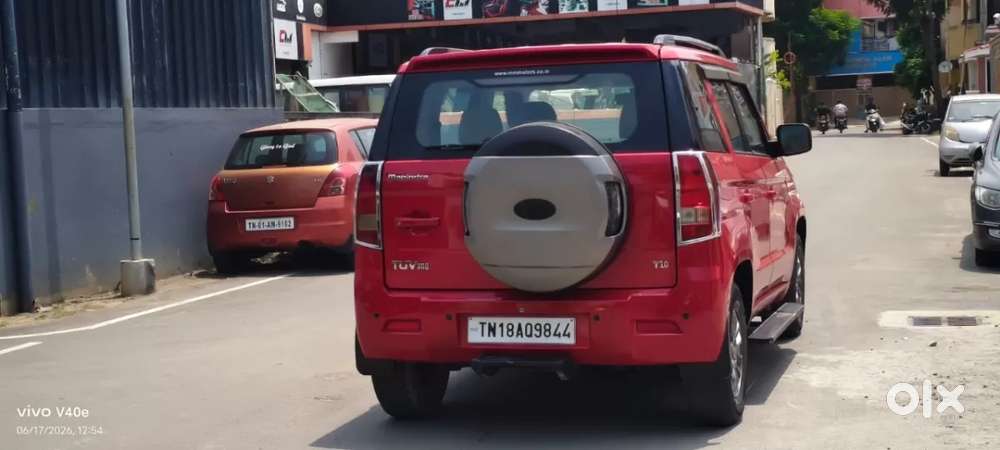 Mahindra Tuv 300 Mhawk100 T8 Dual Tone, 2018, Diesel