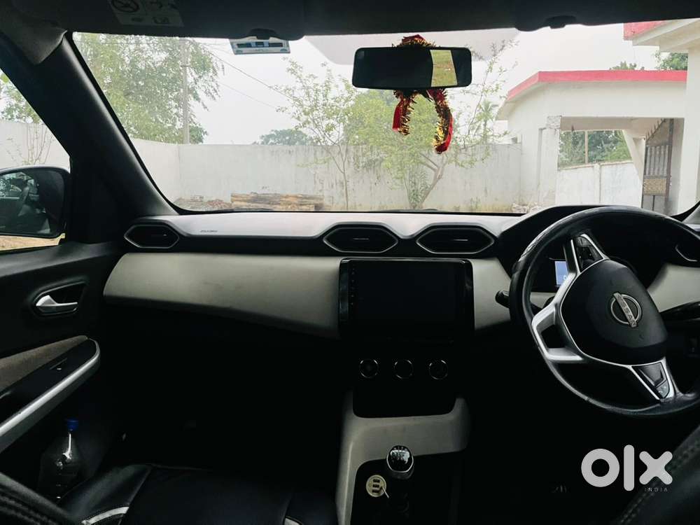 Nissan Magnite Petrol 2023 Manual Geza Edition