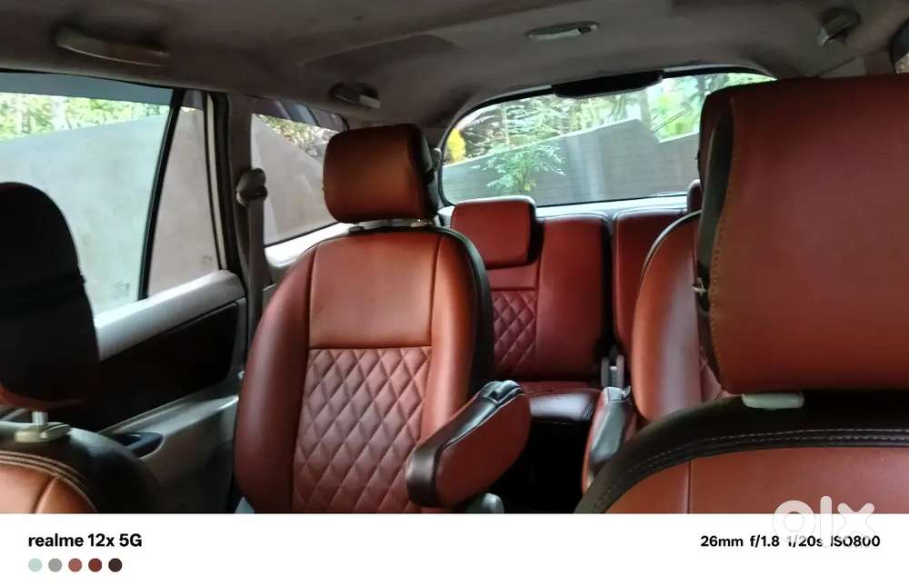 Toyota Innova 2011