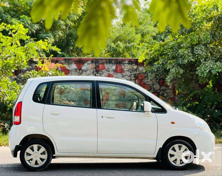 Maruti Suzuki Zen Estilo Vxi Bsiv, 2013, Petrol