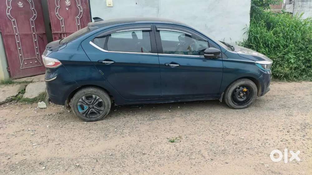 Koi Bhi Gadi Kisi Ko Purchase Karna Ho To Message Kare