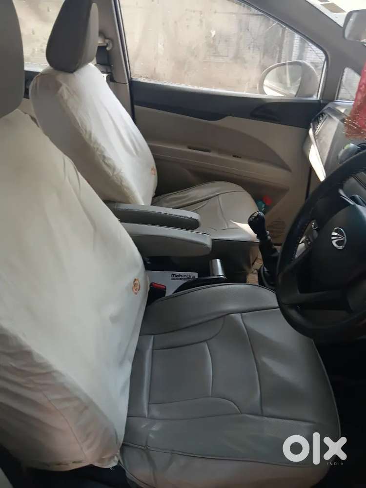 Good Condition White Mahindra