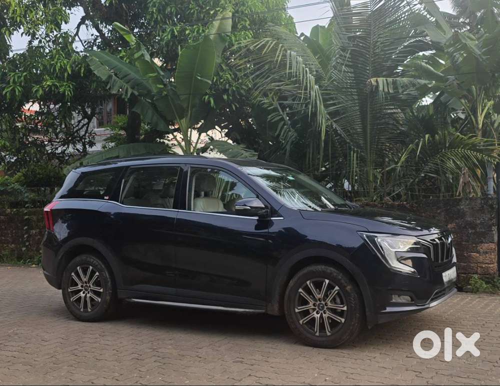 2022 Mahindra Xuv700 Ax7 Diesel Manual | 1st Owner | 50,000 Km