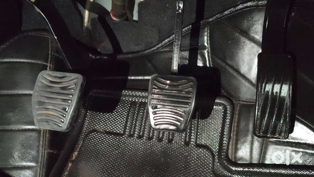 Mahindra Xuv700 2.0 Ax 5 Petrol Mt 7 Str, 2021, Diesel