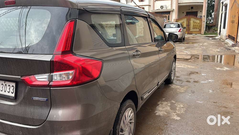 Maruti Suzuki Ertiga Cng & Hybrids 80000 Km Driven