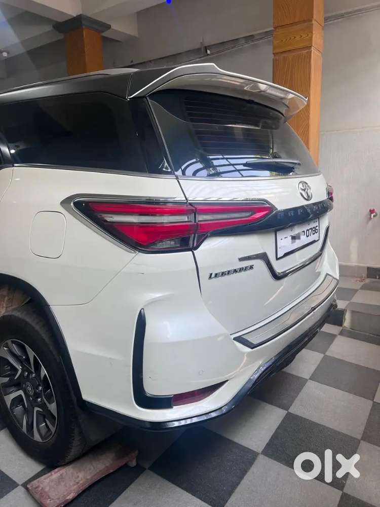 Toyota Fortuner Legender 2021