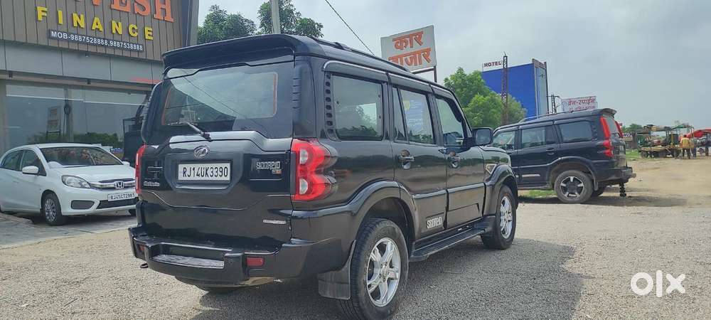 Mahindra Scorpio S10, 2017, Diesel