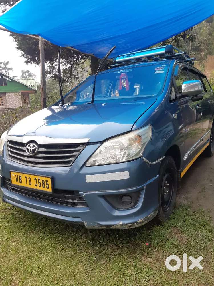 Toyota Innova 2012