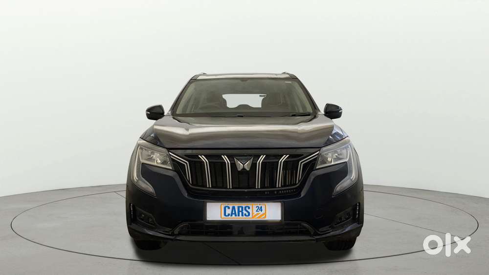 Mahindra Xuv700 2.0 Mx Petrol Mt 5 Str, 2023, Petrol