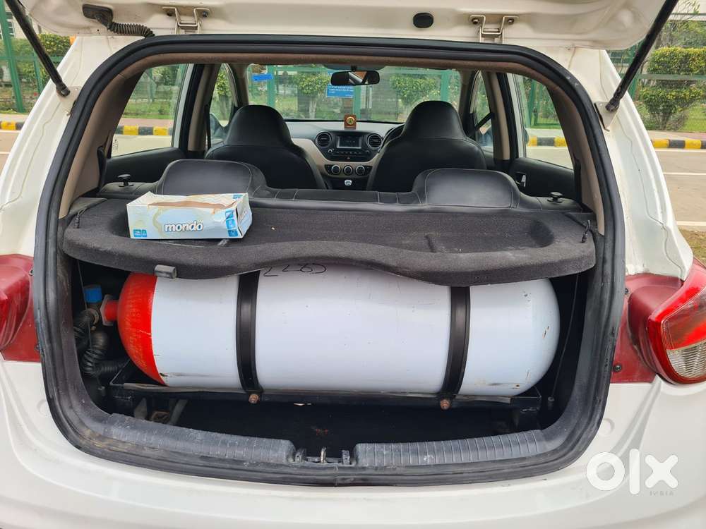 Hyundai Grand I10 Sportz Cng, 2017, Cng & Hybrids