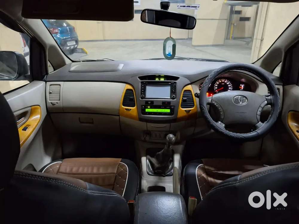 Toyota Innova 2012 Diesel 150000 Km Driven