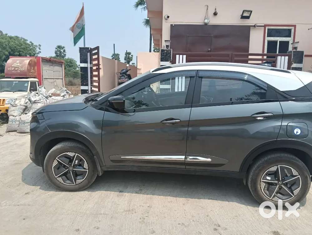 Tata Nexon Petrol 2024