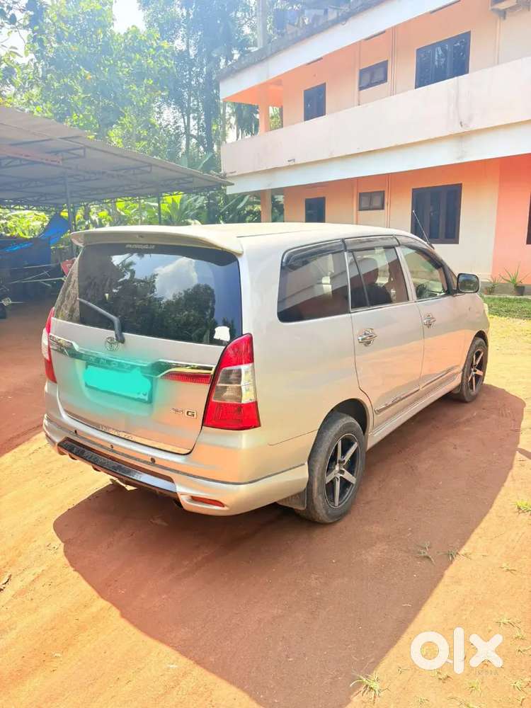 Toyota Innova 2013 Model Good Condition, New Tyres