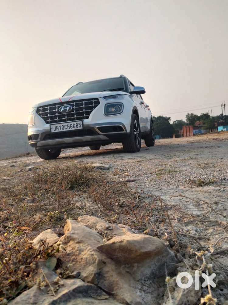 Hyundai Venue 2022 Diesel Well Maintained