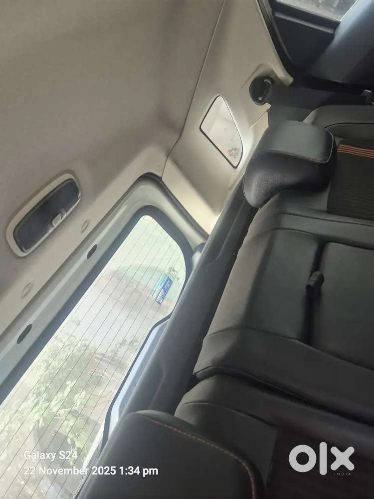 Ford Ecosports Top Model With Sunroof In Good Condition