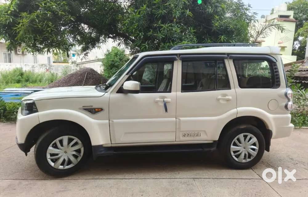 Mahindra Scorpio 2.2 S6 Plus 2016