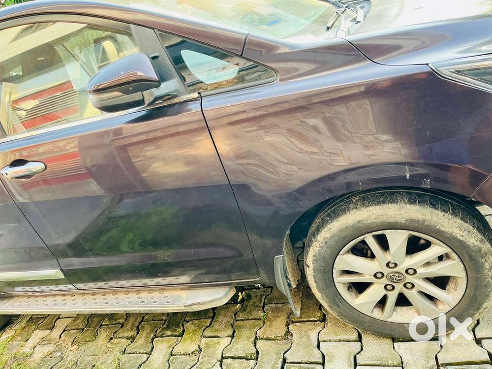 Toyota Innova Crysta 2017 First Owner Lucknow Number